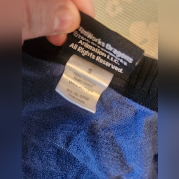 DreamWorks Dragons sweater - Picture 4 of 4